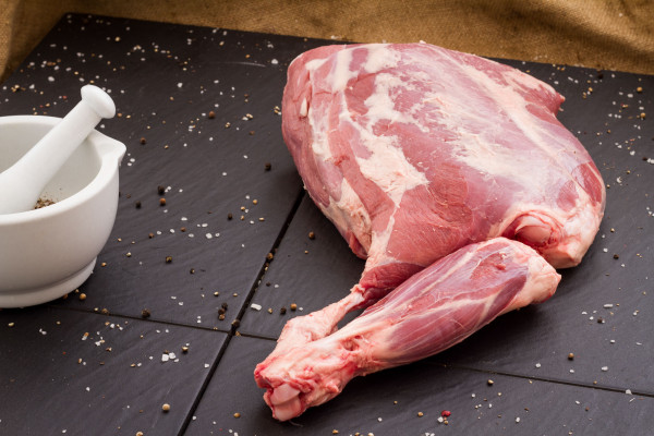 Wildschweinkeule mit Knochen ab ca 3Kg