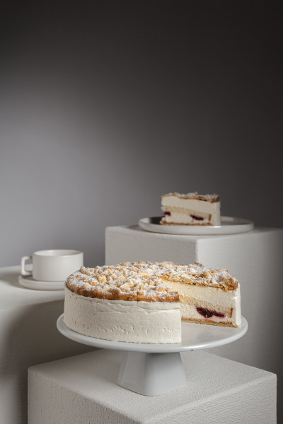 Brommler Flocken Sahnetorte 1750g
